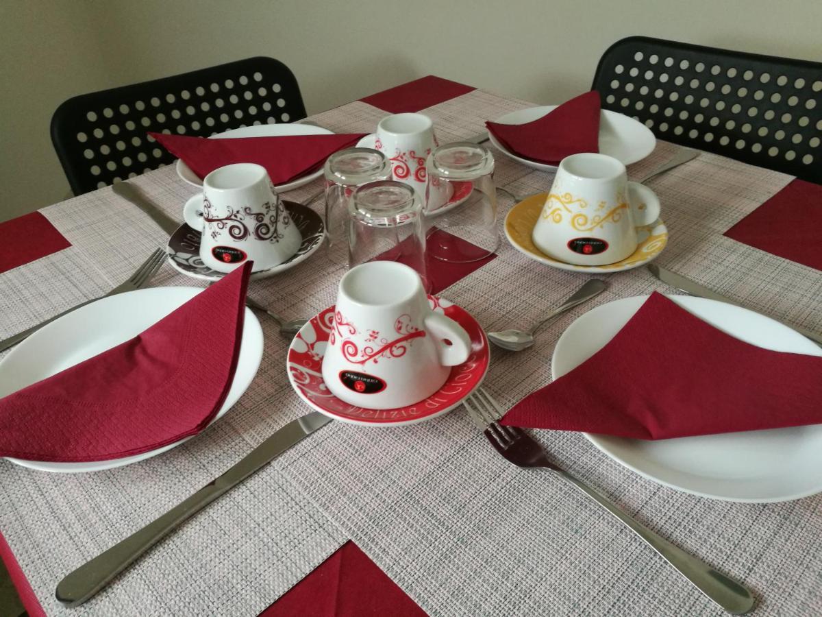 Casa Kati Bed & Breakfast Mercato San Severino Luaran gambar