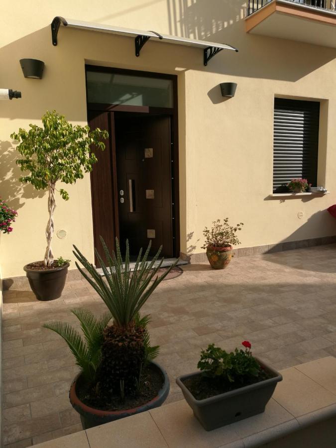 Casa Kati Bed & Breakfast Mercato San Severino Luaran gambar