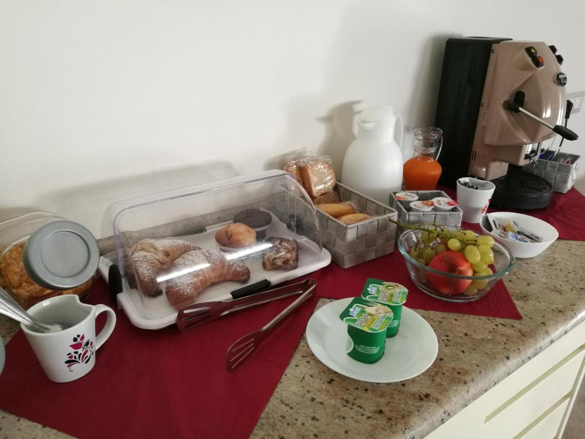 Casa Kati Bed & Breakfast Mercato San Severino Luaran gambar